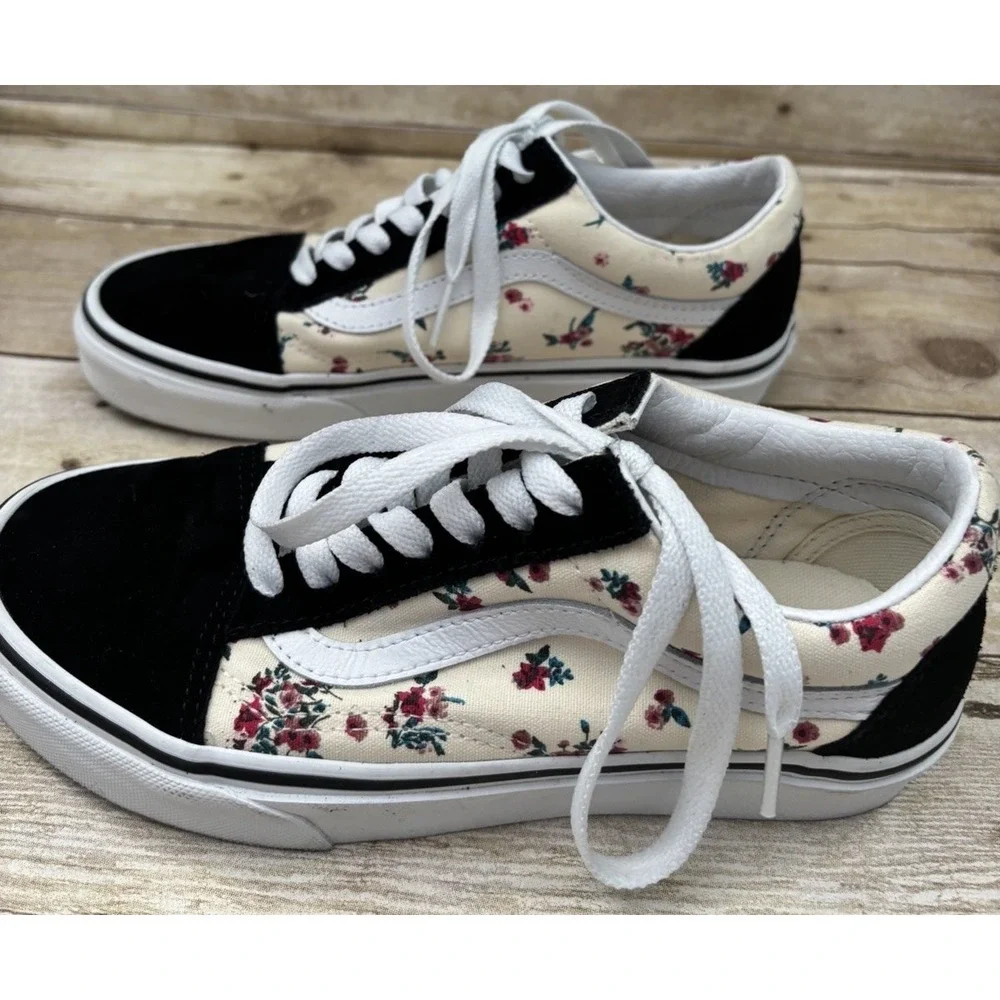 VANS Old Skool Ditsy Floral Women's Sneakers Size‎ 5.5 White Black